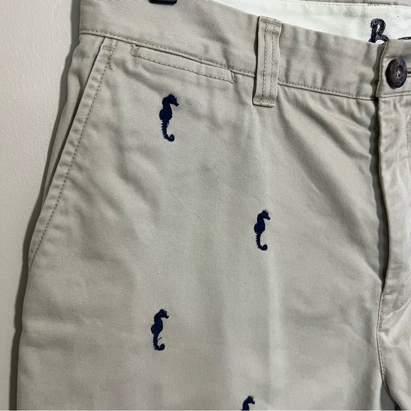 Boden Men’s Embroidered Seahorse Chino Shorts size 34 - Picture 2 of 8